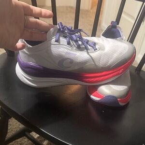 Women's Clove, nursing White and Purple Sneakers